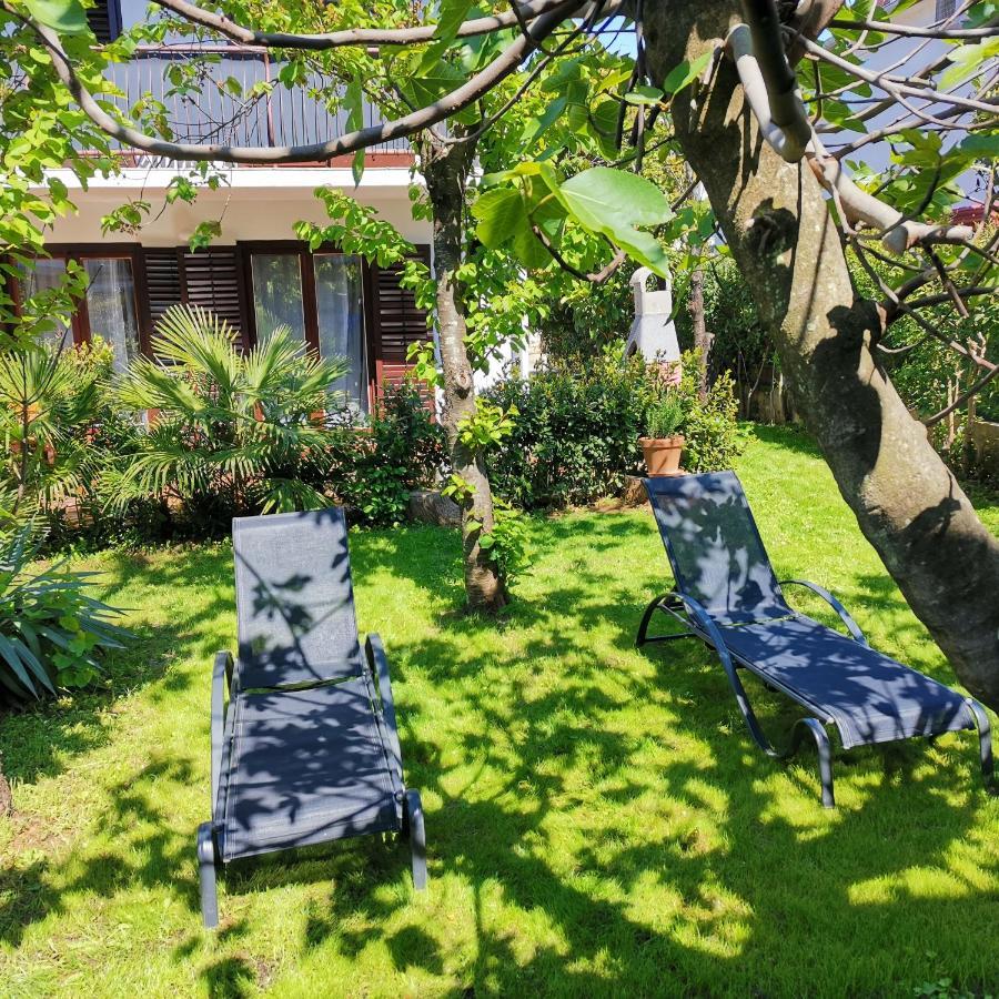 Holiday House Casa Maria Ровин Екстериор снимка