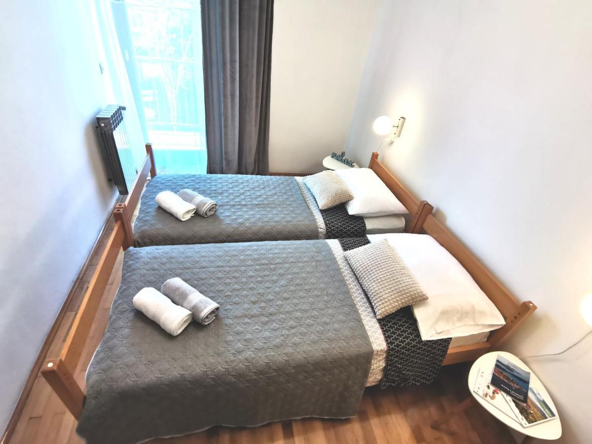 Holiday House Casa Maria Ровин Екстериор снимка